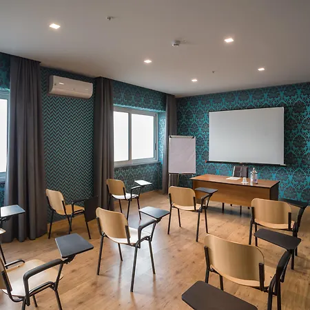 Europa Art Hotel 4*