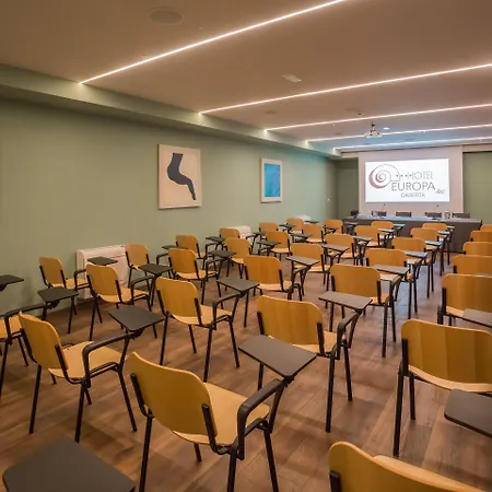 Europa Art Hotel 4*